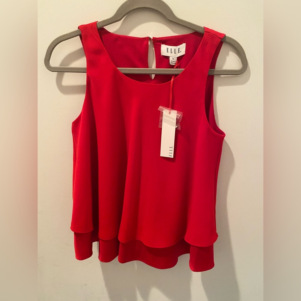 Elle Women's Red Sleeveless Top
